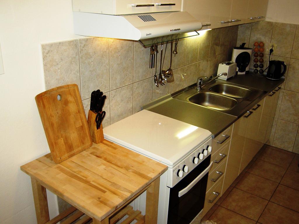 Apartment Jere & Anka Примоштен Экстерьер фото