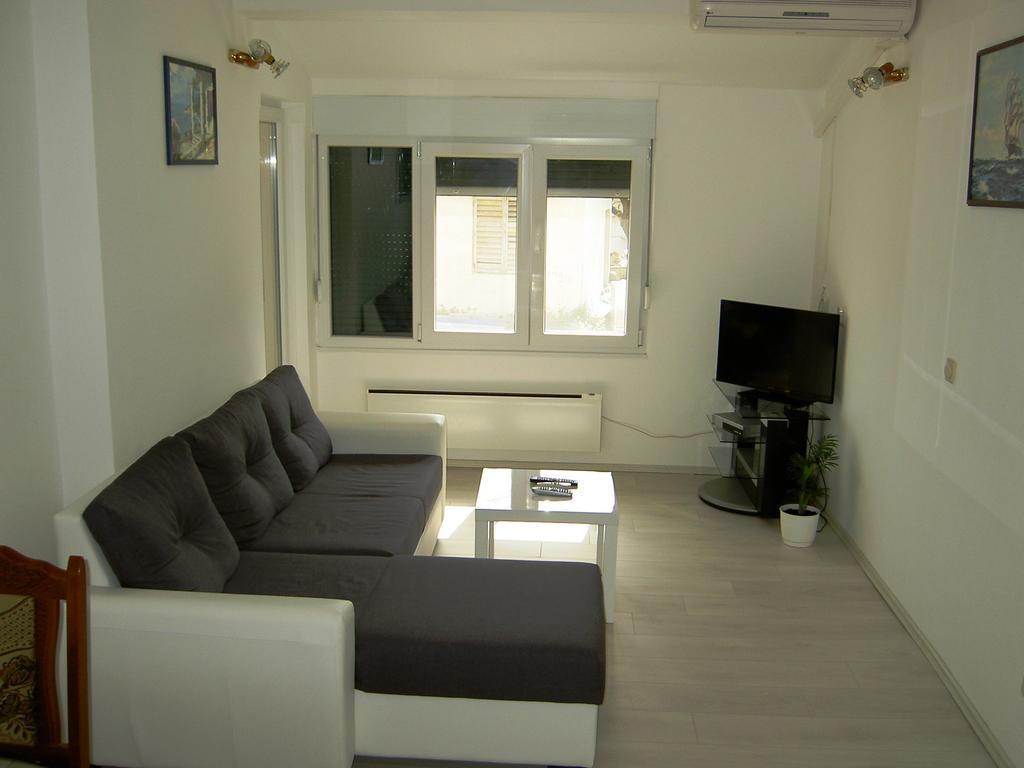 Apartment Jere & Anka Примоштен Экстерьер фото